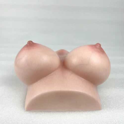 Aria: Torso Erótico Real-Skin con Pechos de Silicona Ultra Suave (1,76 kg)